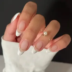Frenchmanicure400